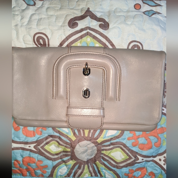 Tod\'s leather clutch